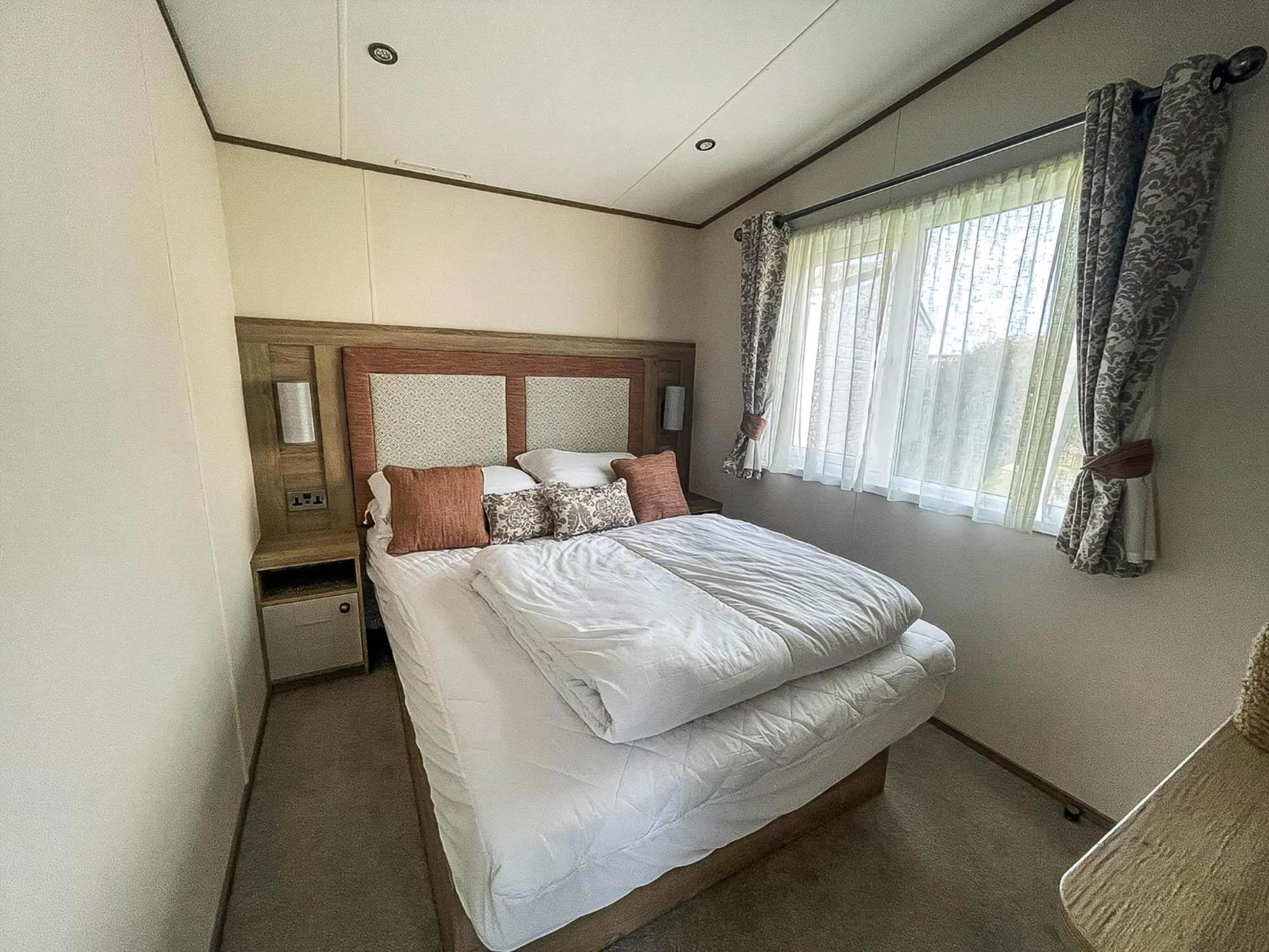 Stunning 8 Berth Caravan With Decking At Kessingland Beach Ref 90017D Benacre Екстер'єр фото